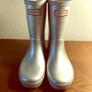 Silver hunter boots